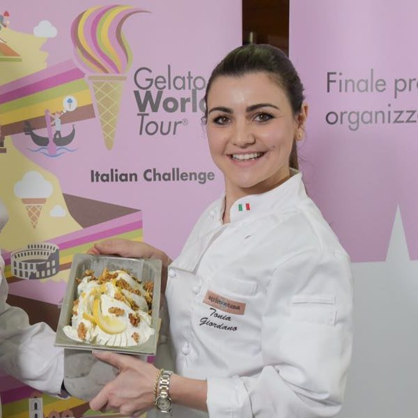 L'intervista a Tonia Giordano, esemplare autrice dell'unico e inimitabile gelato artigianale dell'Orso Bianco di Aversa!