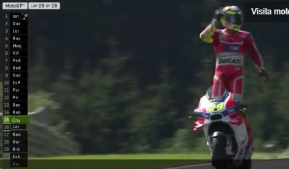 Iannone vince il Gp d'Austria davanti al compagno di squadra Dovizioso