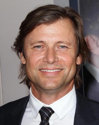 Ricordi la serie Tv Melrose Place? Ecco come sono e cosa fanno oggi gli attori protagonisti