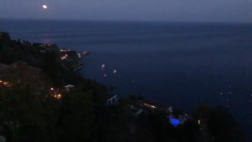Aspettando i Nastri d’Argento in una Notte di Luna Rossa a Taormina