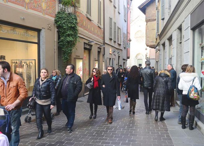 4,7 milioni gli italiani che nel 2016 hanno lavorato anche la domenica