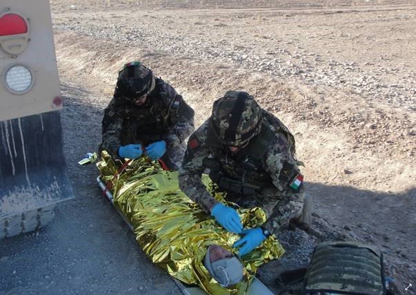 Afghanistan, militari italiani soccorrono soldato afgano ferito gravemente