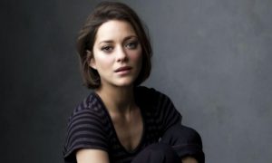 Gocce di Gossip: le novità di Colorado, Marion Cotillard incinta e…