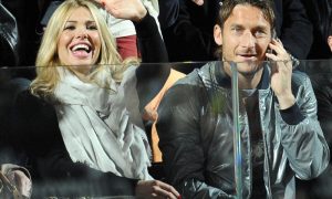 Gocce di Gossip: incidente per Rita Dalla Chiesa, quarto figlio per Ilary Blasi e Francesco Totti…