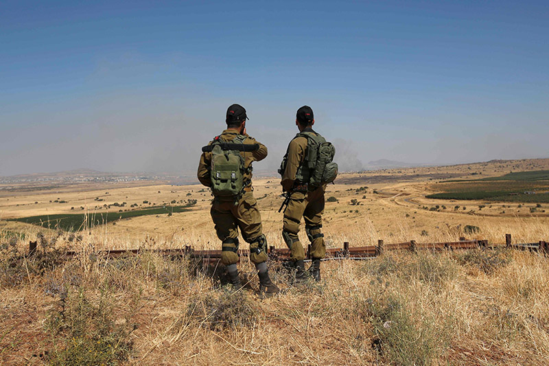 Israele: Caccia israeliani colpiscono diversi obiettivi in Siria in risposta a attacchi con razzi »