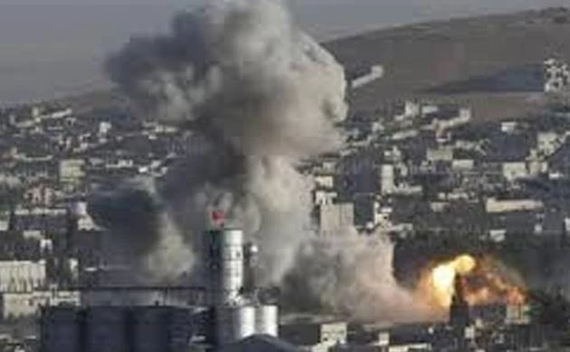 Afghanistan: 4 morti e 5 feriti, attentatore suicida ha colpito gruppo talebano separatista guidato