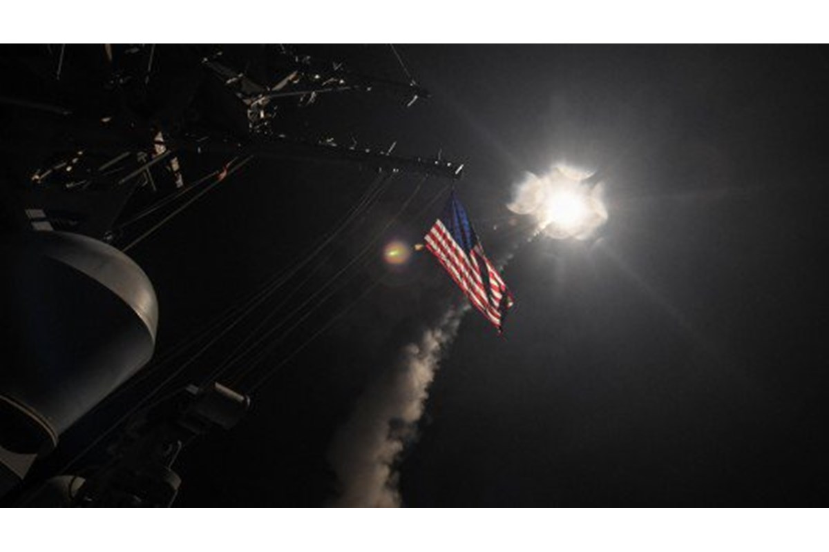 Gli USA attaccano la Siria ma l'offensiva non piace alla Russia