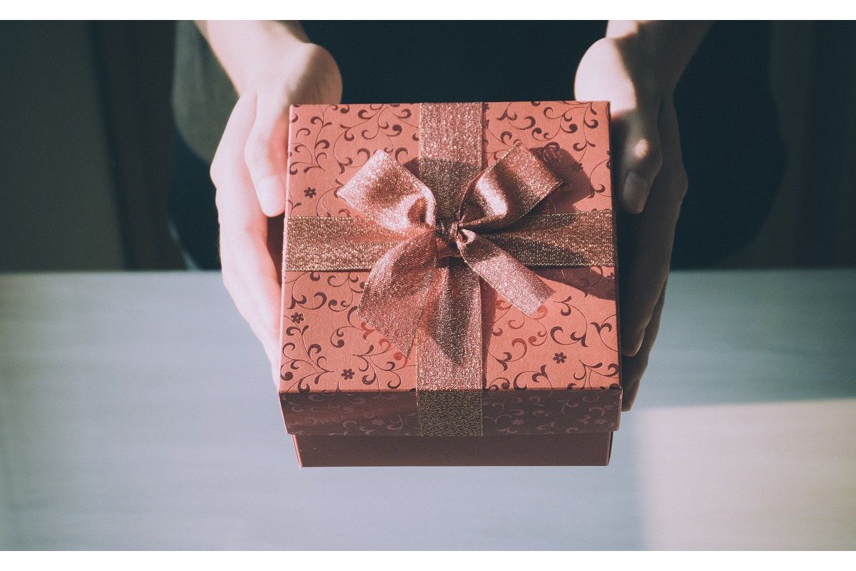Cosa regalare a chi entra in una nuova casa? Ecco le idee regalo personalizzate